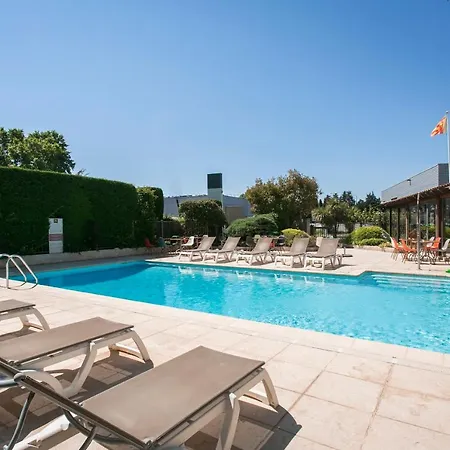 Ibis Sud Hotel 3*