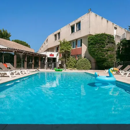 Ibis Sud Hotel 3*