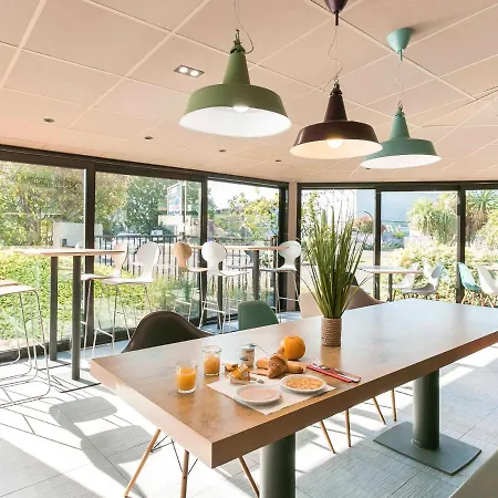 Ibis Sud Hotel 3*